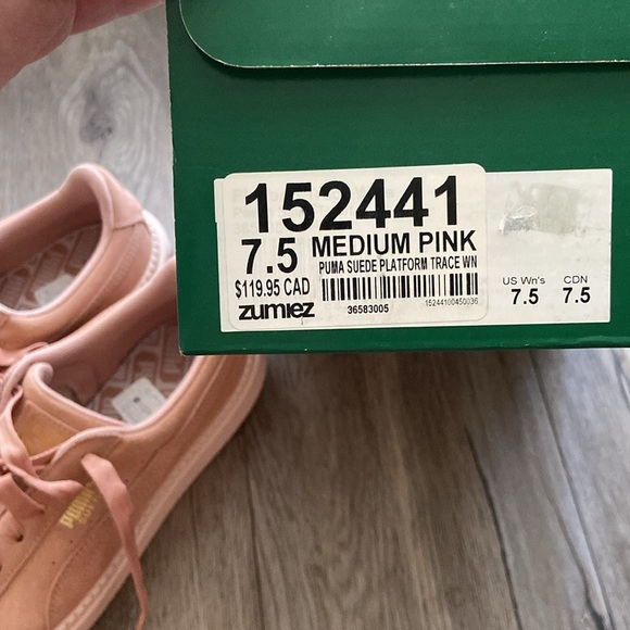 Puma Suede Platform Trace Win Shoes | Medium Pink - Picture 7 of 9